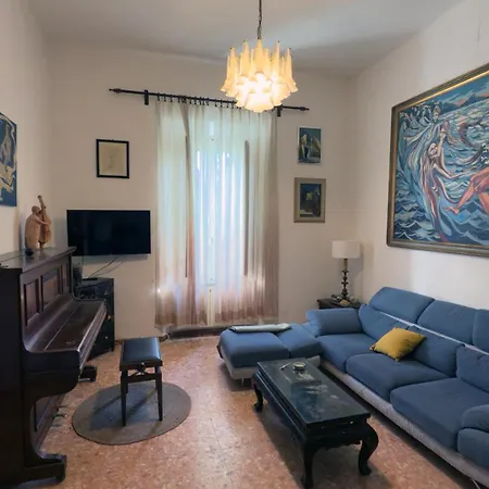 La Contessa Rossa * Castiglioncello